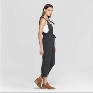 Universal threads jumpsuit (xs)
